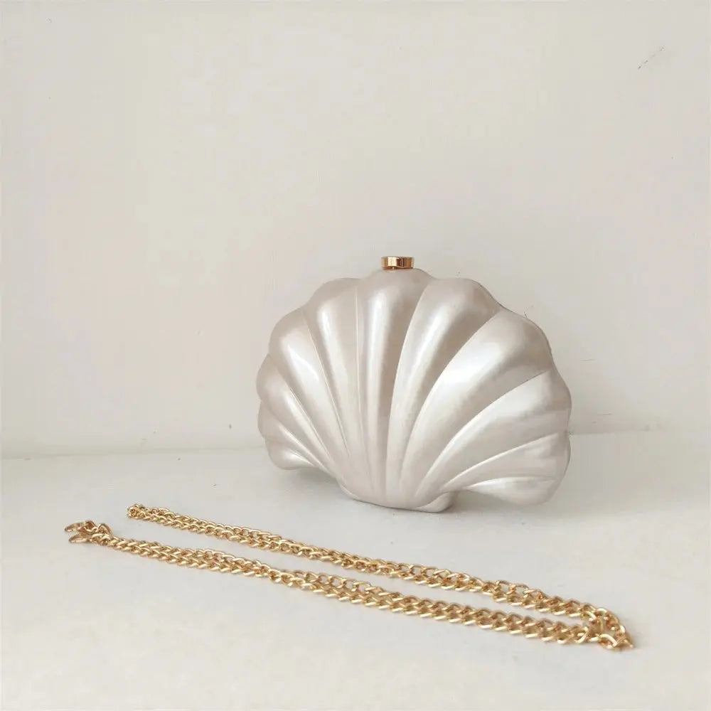Acrylic Shell Ladies Clutch Purse. - Maison Novaire