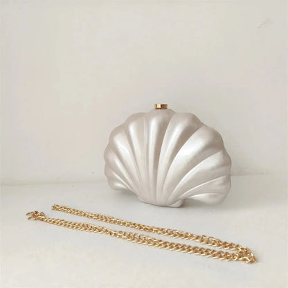 Acrylic Shell Ladies Clutch Purse. - Maison Novaire