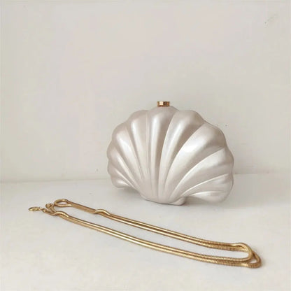 Acrylic Shell Ladies Clutch Purse. - Maison Novaire