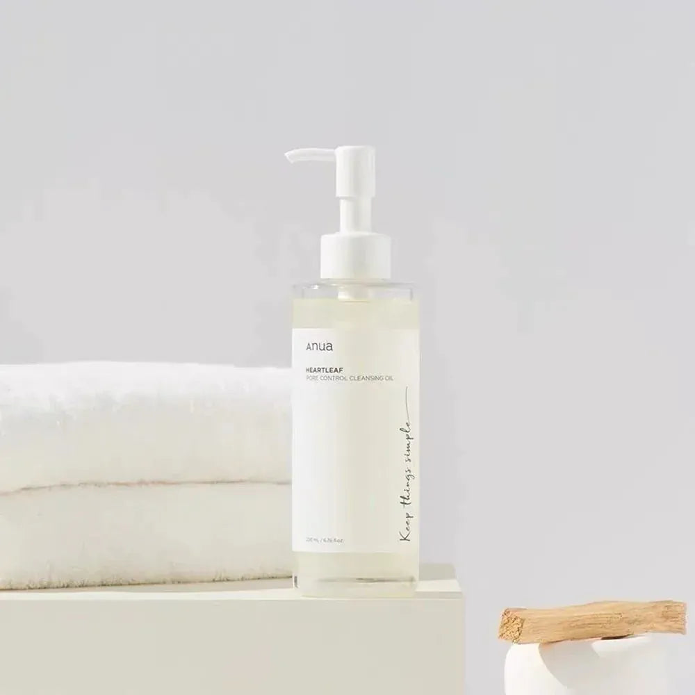Anua Heartleaf 77 Toner & Cleansing Oil – Pore Care & Deep Hydration - Maison Novaire #
