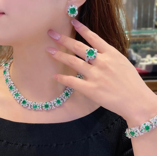 Diamond Cultivated Synthetic Emerald Bracelet. - Maison Novaire #