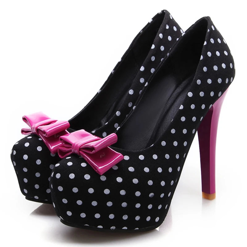 Polka Dot Bow Round Toe Pumps