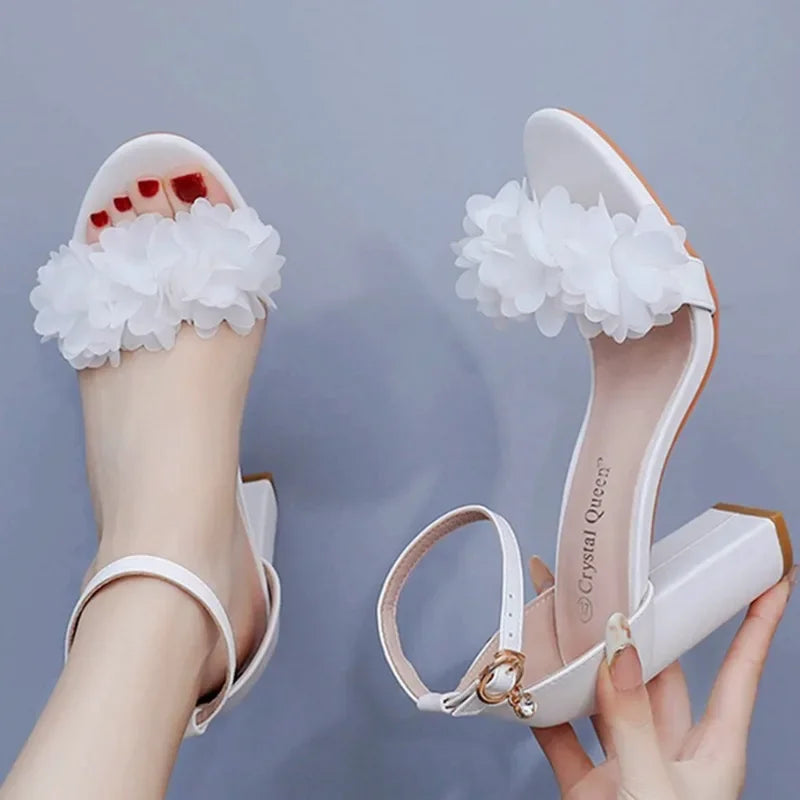 Lady Round Head Square Heel Thick Heel Shoes. Shallow Mouth. - Maison Novaire #