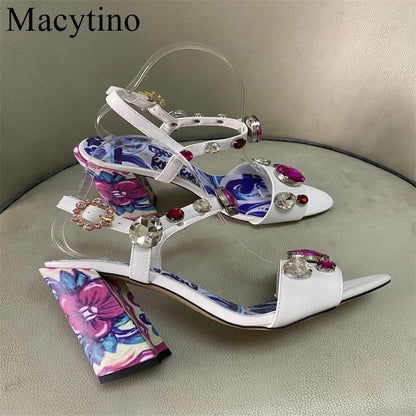 Luxury Diamond Crystal Decor Modern Sandals for Women. - Maison Novaire #