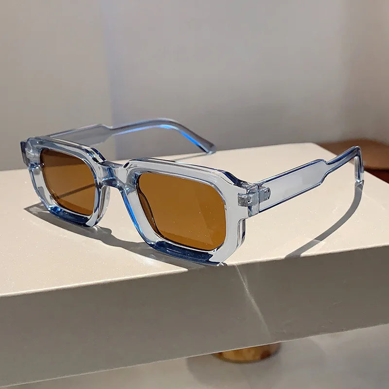 Men Vintage Rectangle Frame Sunglasses. - Maison Novaire