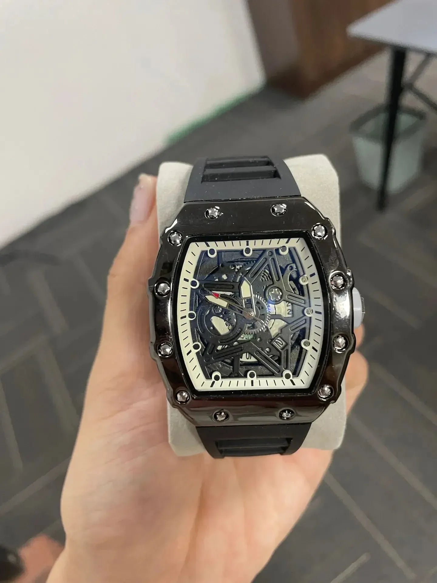Men’s Pentagram Luminous Watch | Light Luxury Barrel Quartz Timepiece - Maison Novaire #