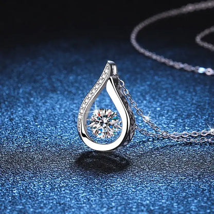 Moissanite Necklace - Maison Novaire