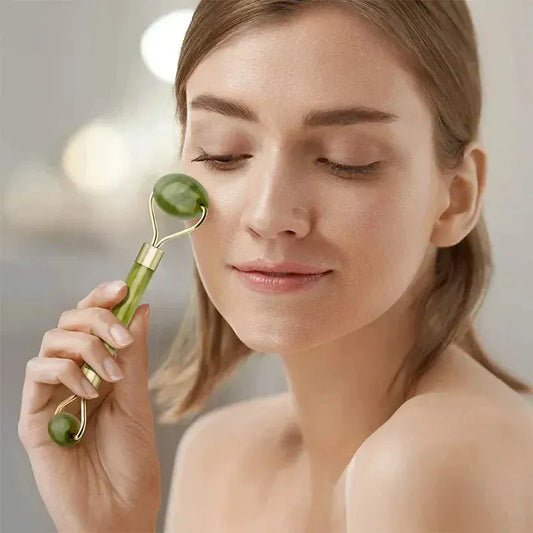 Natural Jade Roller & Gua Sha Set - Maison Novaire