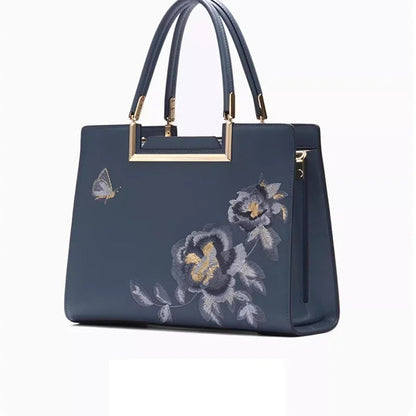 New Embroidered Women's Light Bag.. - Maison Novaire #