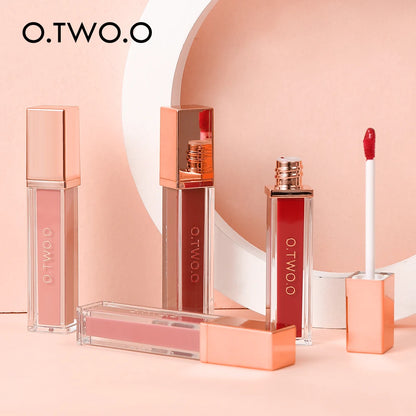 O.TWO.O Matte Lipstick - Maison Novaire #