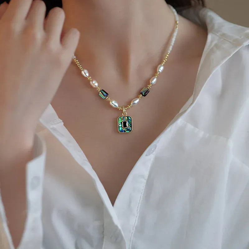 Pearl Pendant Necklace. - Maison Novaire