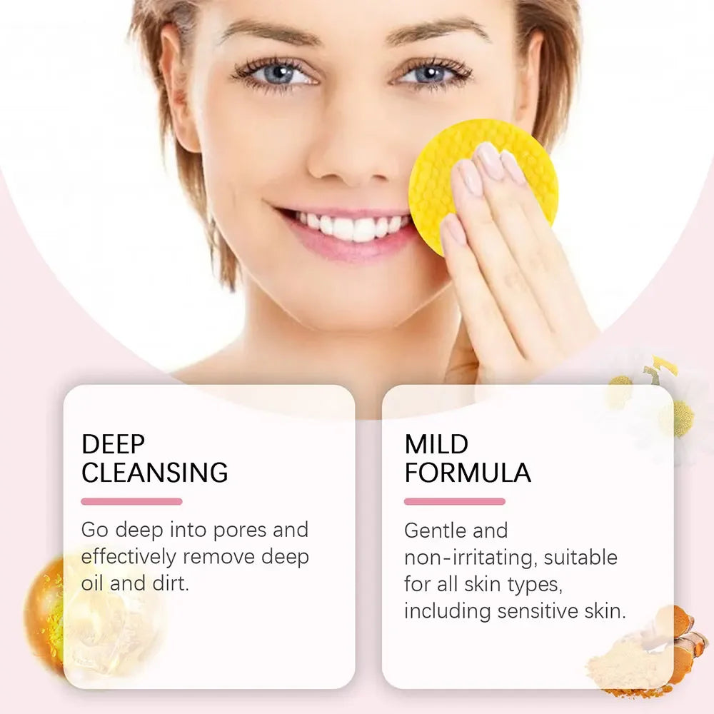 Turmeric Kojic Acid Exfoliating Cleansing Pads.