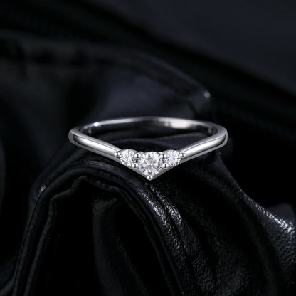 Simple Moissanite Band - BLAKESTORE-NG