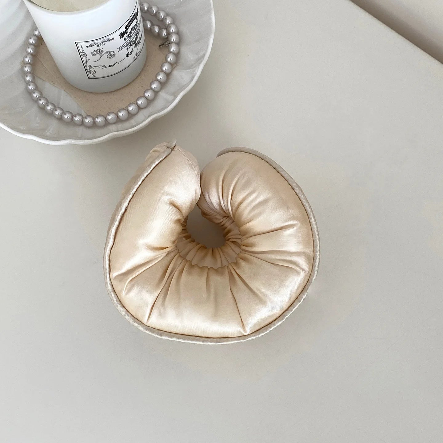 Sponge Sleep Scrunchie - Maison Novaire #