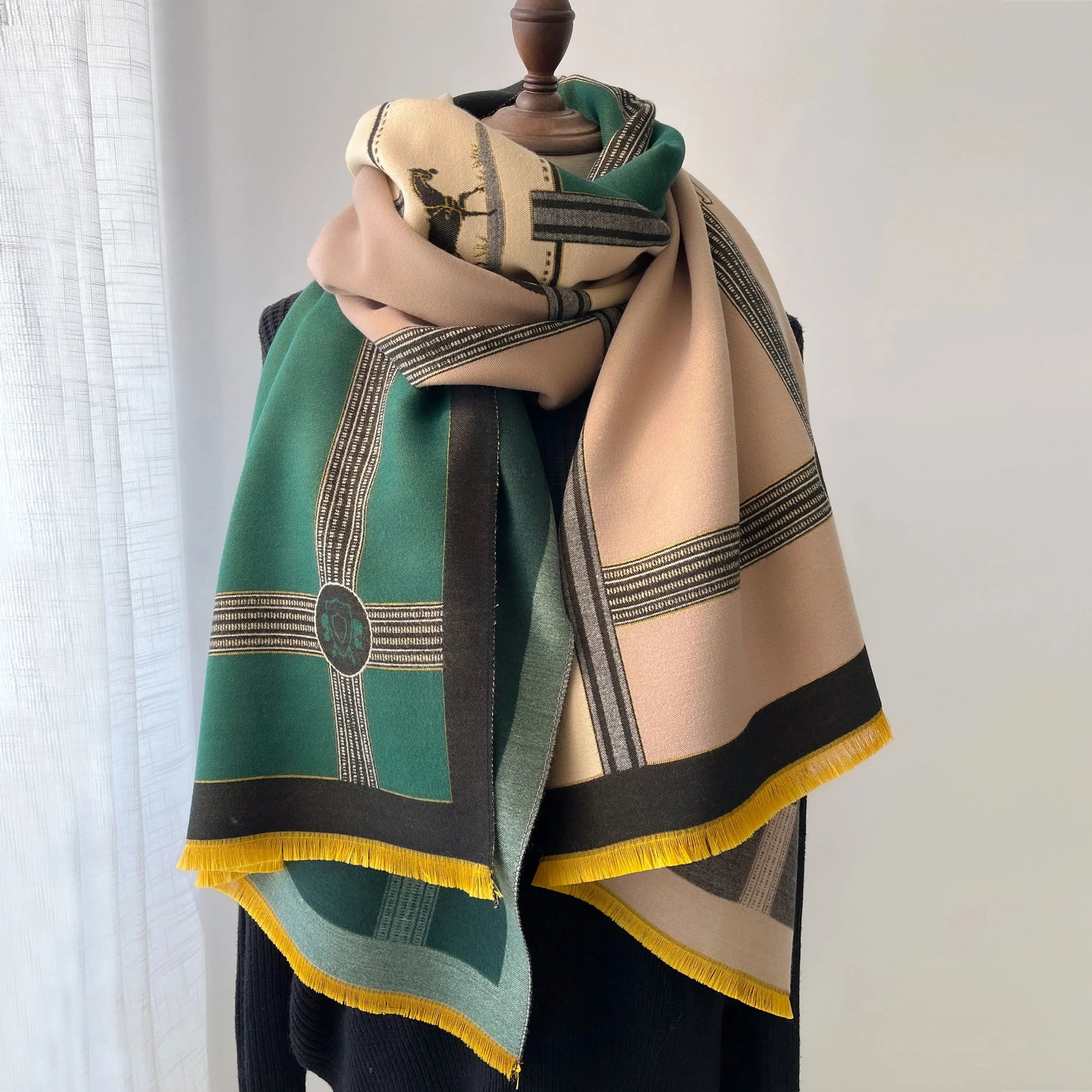Thick Warm winter Scarf . - BLAKESTORE-NG