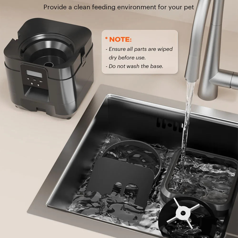WiFi enabled Pet Feeder. - Maison Novaire #
