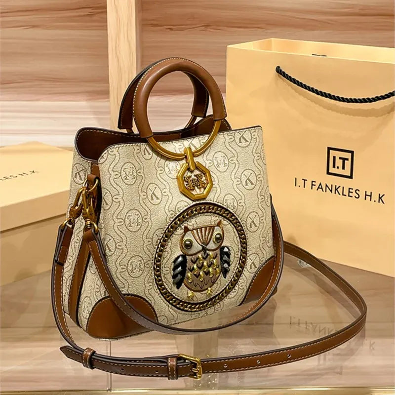 Women's handbag. Genuine leather bucket bag. - Maison Novaire #